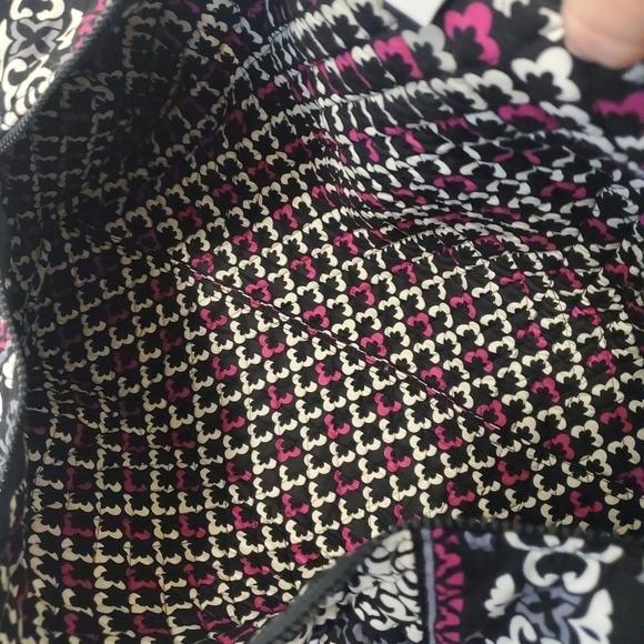 Vera Bradley Retired Pattern "Canterbury Magenta" Duffle Bag, Versatile - Picture 9 of 9